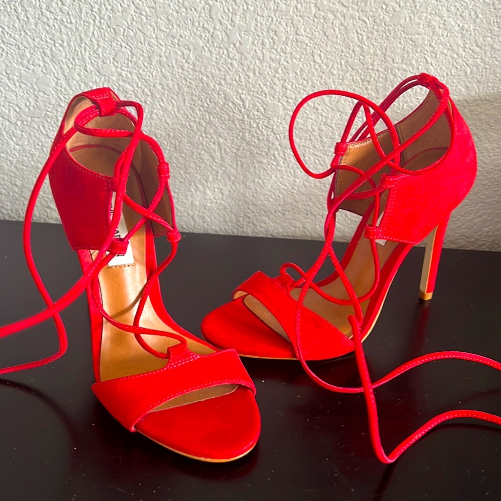 Steve Madden Red Lace Up Heels Size 5.5